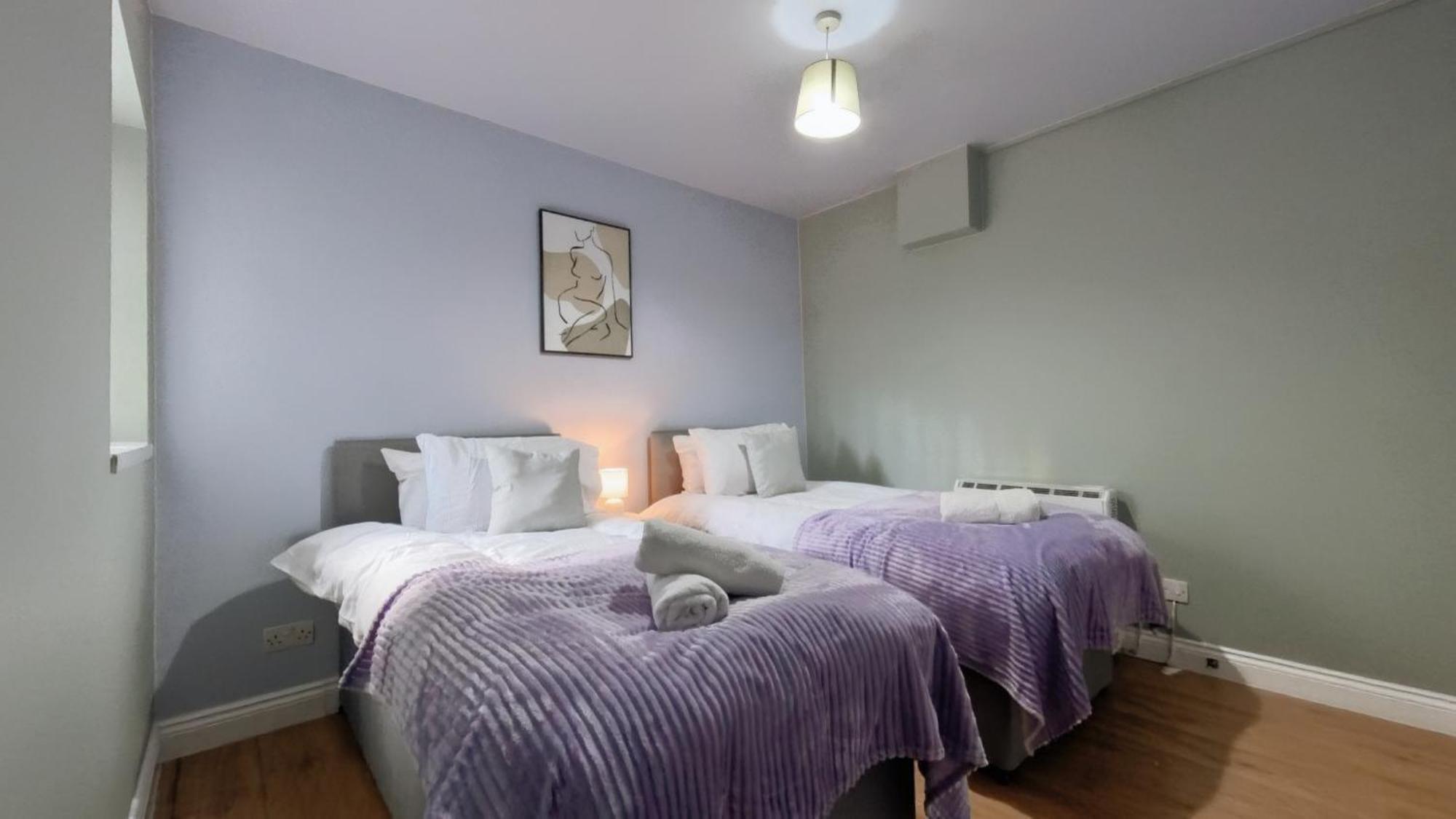 Group Bookings: Up To 30 Guests Across 5 Spacious Flats! Keyless Access Free Wifi & Parking Μπέρμιγχαμ Εξωτερικό φωτογραφία