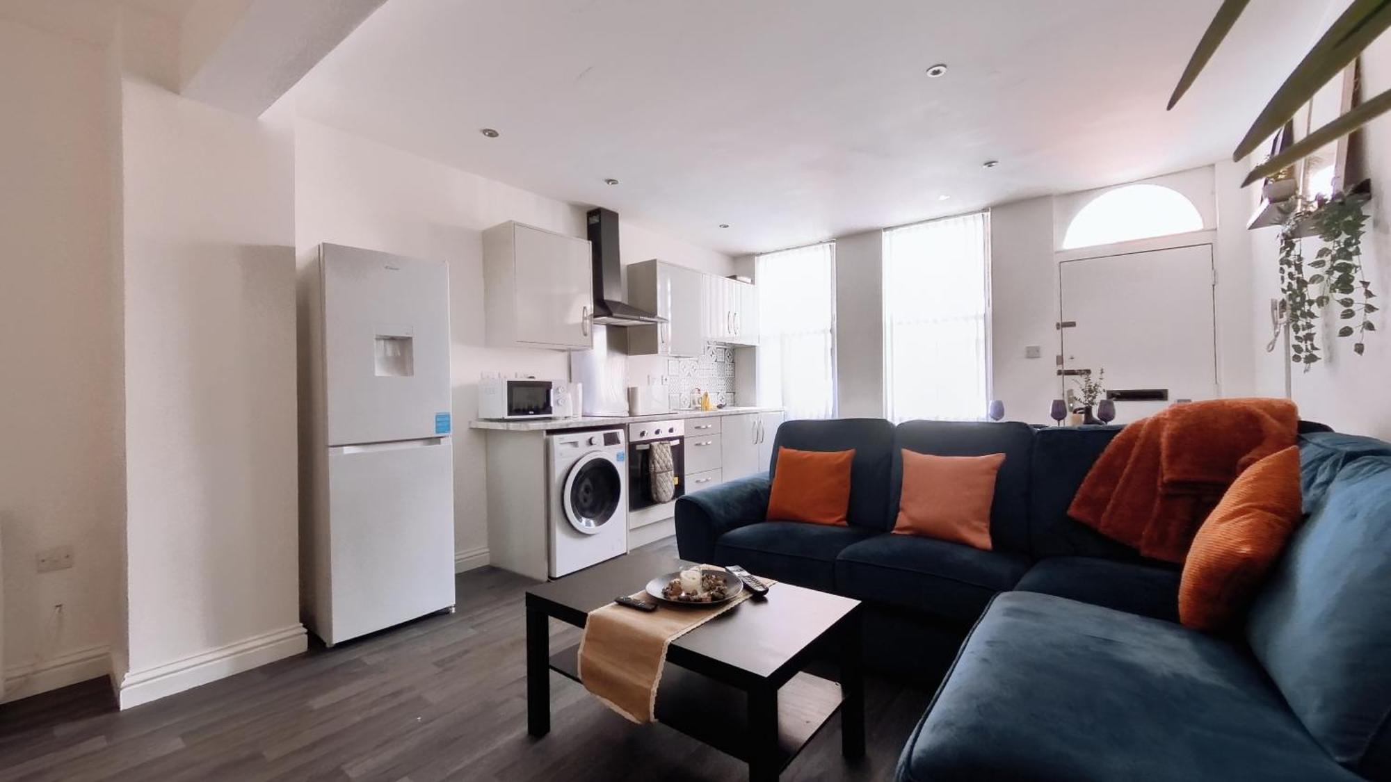 Group Bookings: Up To 30 Guests Across 5 Spacious Flats! Keyless Access Free Wifi & Parking Μπέρμιγχαμ Εξωτερικό φωτογραφία