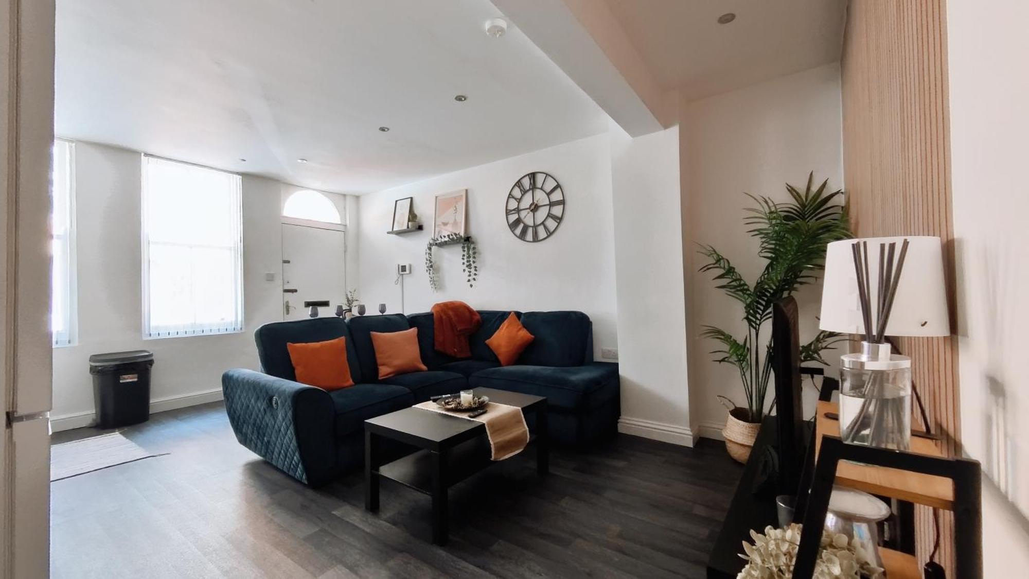 Group Bookings: Up To 30 Guests Across 5 Spacious Flats! Keyless Access Free Wifi & Parking Μπέρμιγχαμ Εξωτερικό φωτογραφία