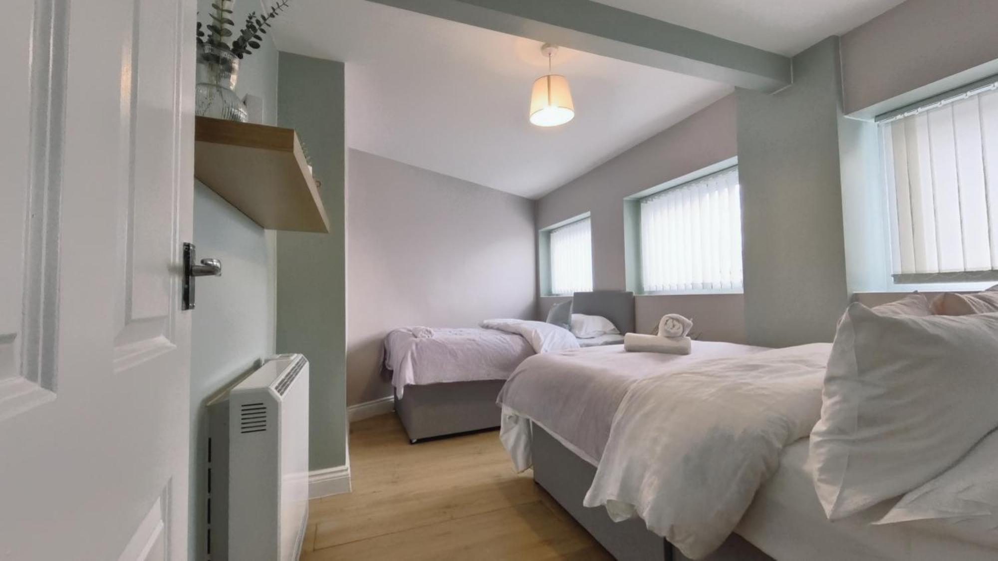 Group Bookings: Up To 30 Guests Across 5 Spacious Flats! Keyless Access Free Wifi & Parking Μπέρμιγχαμ Εξωτερικό φωτογραφία