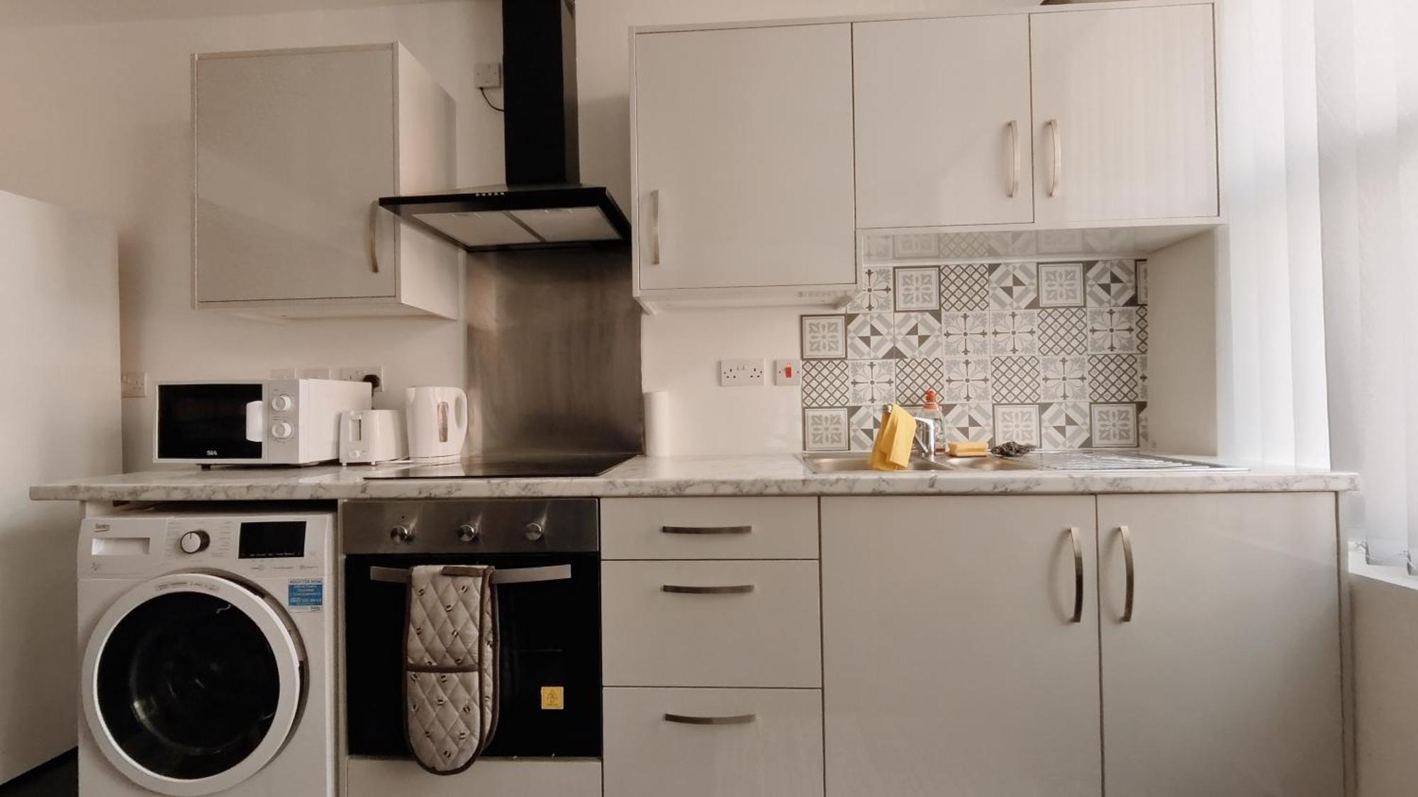 Group Bookings: Up To 30 Guests Across 5 Spacious Flats! Keyless Access Free Wifi & Parking Μπέρμιγχαμ Εξωτερικό φωτογραφία