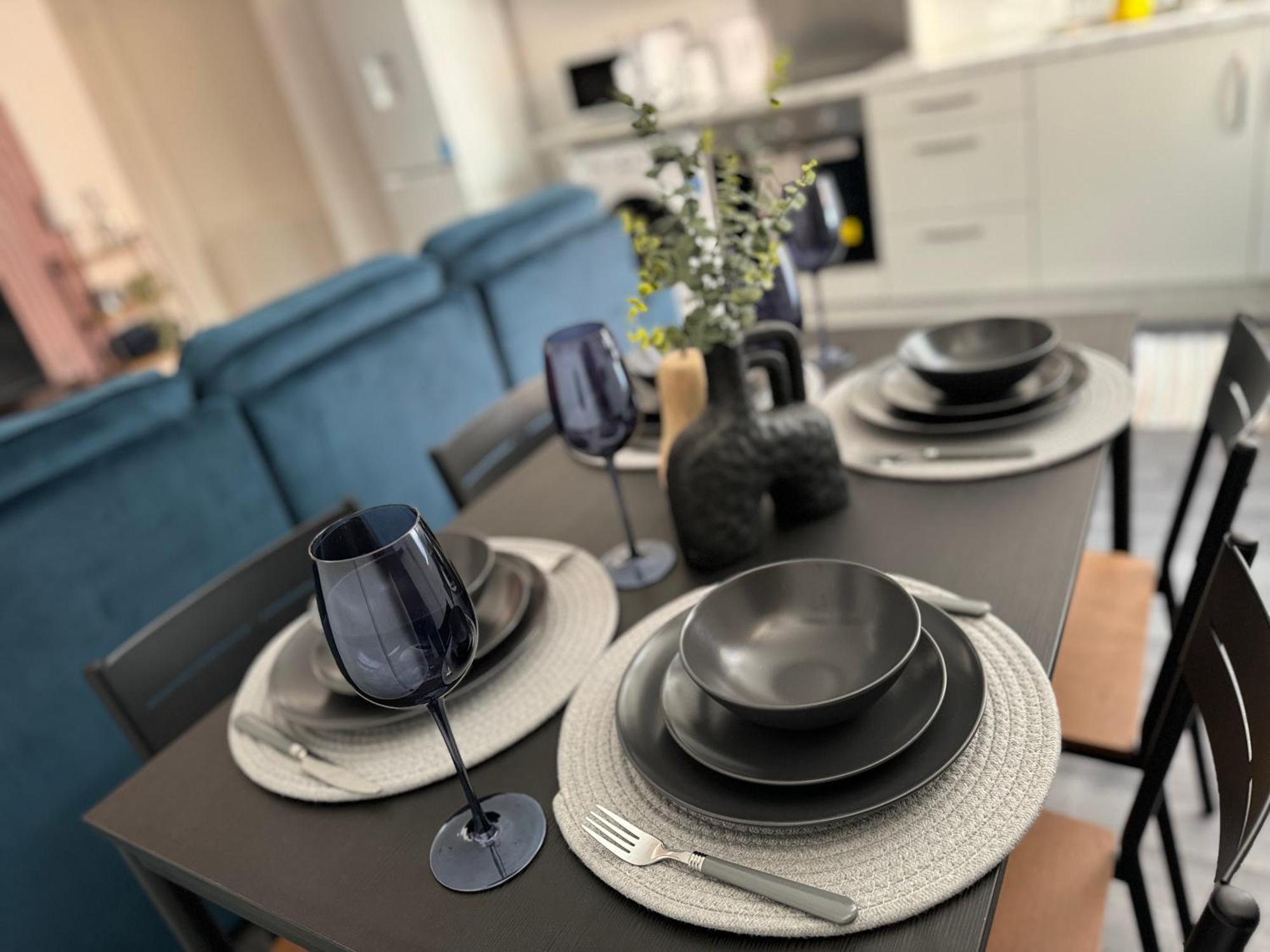 Group Bookings: Up To 30 Guests Across 5 Spacious Flats! Keyless Access Free Wifi & Parking Μπέρμιγχαμ Εξωτερικό φωτογραφία